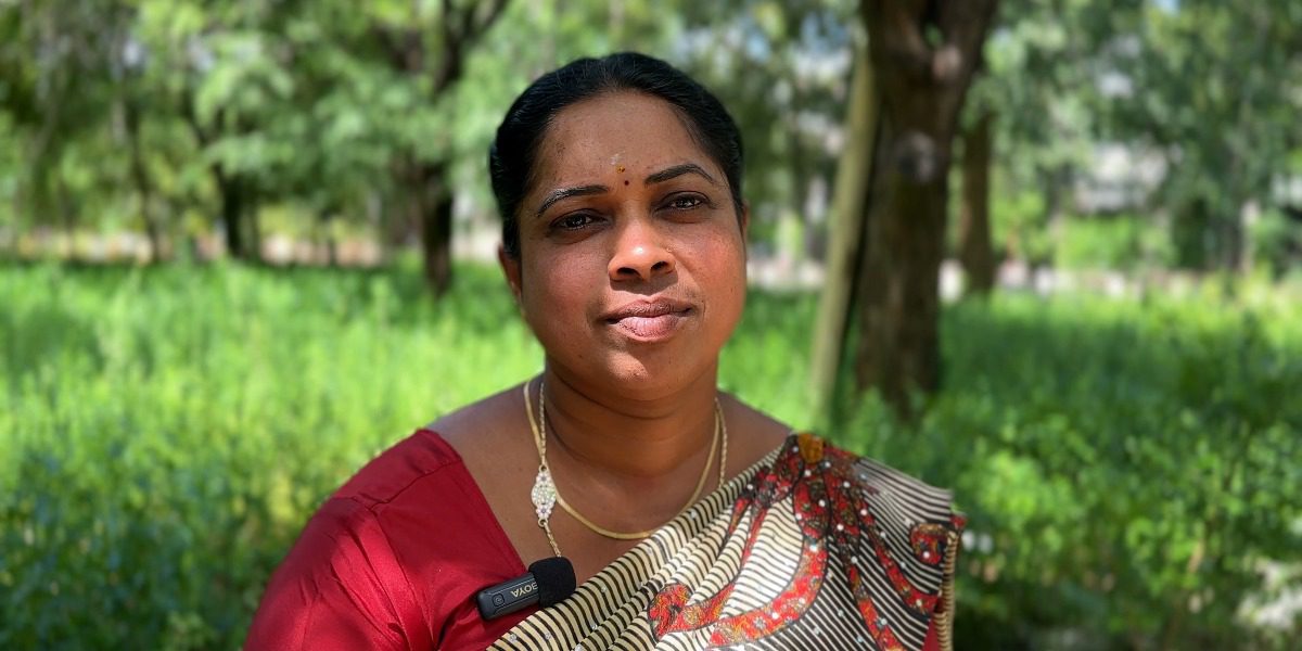 Selva, JRS field officer in Tamil Nadu, India. Selva ha llevado a cabo programas de sensibilización en forma de representaciones artísticas para construir relaciones pacíficas.